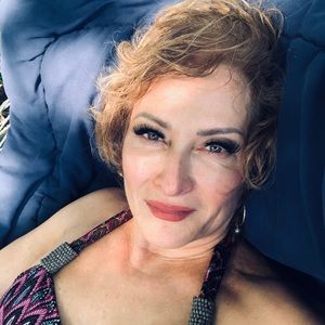 Meet your Posher, Ruth m.